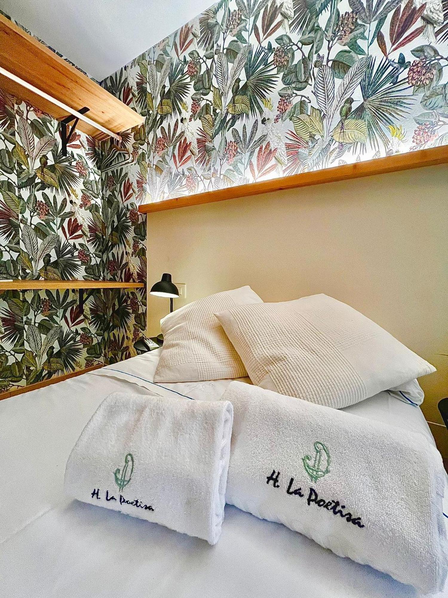Hostal La Poetisa - Auto Check-In クジェレード エクステリア 写真